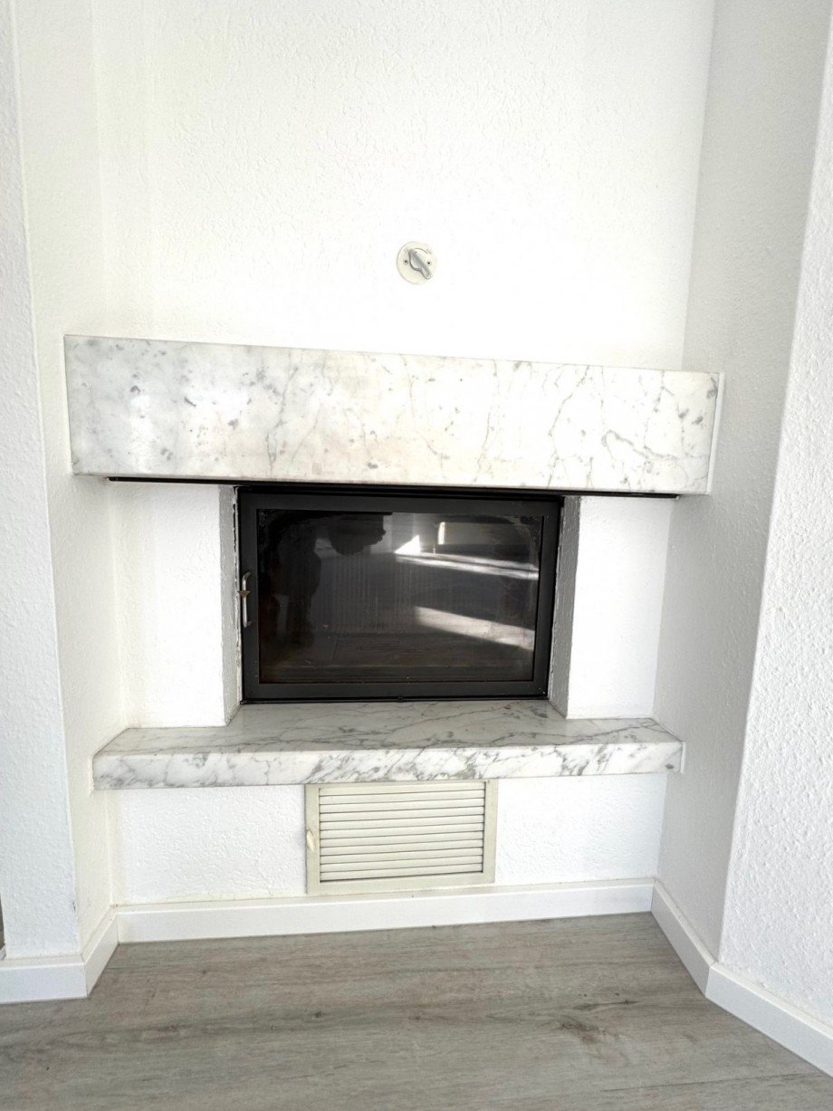 O28 Kamin Etagenwohnung Fl�rsheim
