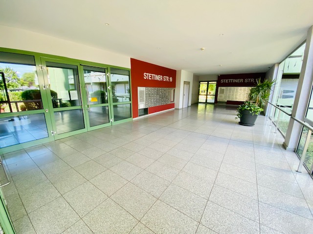 Eingangsbereich Etagenwohnung Hochheim